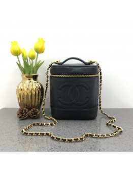 CHANEL Vintage CC Logo Vanity Case Handbag in Black Caviar - GHW