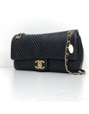 CHANEL Chevron Medium Flap Chain Shoulder Bag in Black Aged Calfskin – Aged Gold Hardware