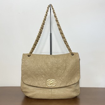 CHANEL Trianon Messenger Bag in Gold Distressed Calfskin – GHW (17 Series – Year 2013)