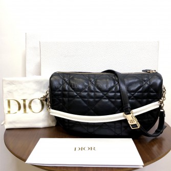 CHRISTIAN DIOR Medium Vibe Hobo Bag in Black/White Lambskin – GHW (Year 2022)