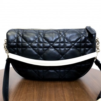 CHRISTIAN DIOR Medium Vibe Hobo Bag in Black/White Lambskin – GHW (Year 2022)