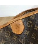 LOUIS VUITTON Monogram Delightful MM Shoulder Bag – GHW