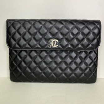 CHANEL CC Quilted Portfolio Clutch in Black Lambskin (31 Series – Year 2021)