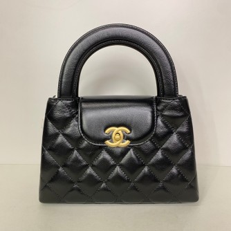 CHANEL Mini Kelly Shopper Tote in Black Shiny Calfskin – GHW (Microchip)