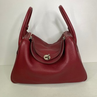 HERMES Lindy 30 Shoulder Bag in Rubis Taurillon Clemence Leather – PHW (Stamp Q Square – Year 2013)
