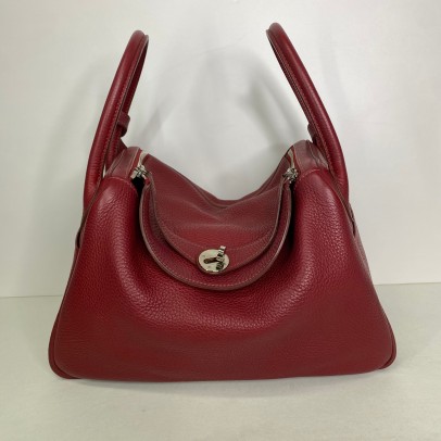 HERMES Lindy 30 Shoulder Bag in Rubis Taurillon Clemence Leather – PHW (Stamp Q Square – Year 2013)
