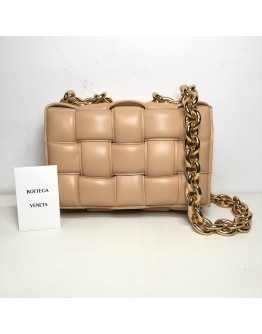 BOTTEGA VENETA Maxi Intrecciatto Padded Chain Cassette Crossbody Bag in Beige Lambskin - GHW