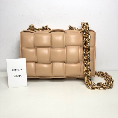 BOTTEGA VENETA Maxi Intrecciatto Padded Chain Cassette Crossbody Bag in Beige Lambskin - GHW