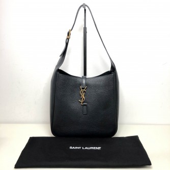 YVES SAINT LAURENT LE 5 A 7 Supple Small Hobo Bag in Black Grained Caflskin – GHW (Year 2023)
