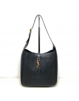 YVES SAINT LAURENT LE 5 A 7 Supple Small Hobo Bag in Black Grained Caflskin – GHW (Year 2023)