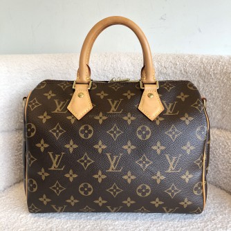 LOUIS VUITTON Monogram Speedy Bandouliere 25 Handbag – GHW (Year 2015)