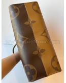 LOUIS VUITTON Monogram OnTheGo MM Tote Bag – GHW (Microchip)