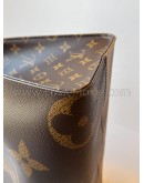 LOUIS VUITTON Monogram OnTheGo MM Tote Bag – GHW (Microchip)