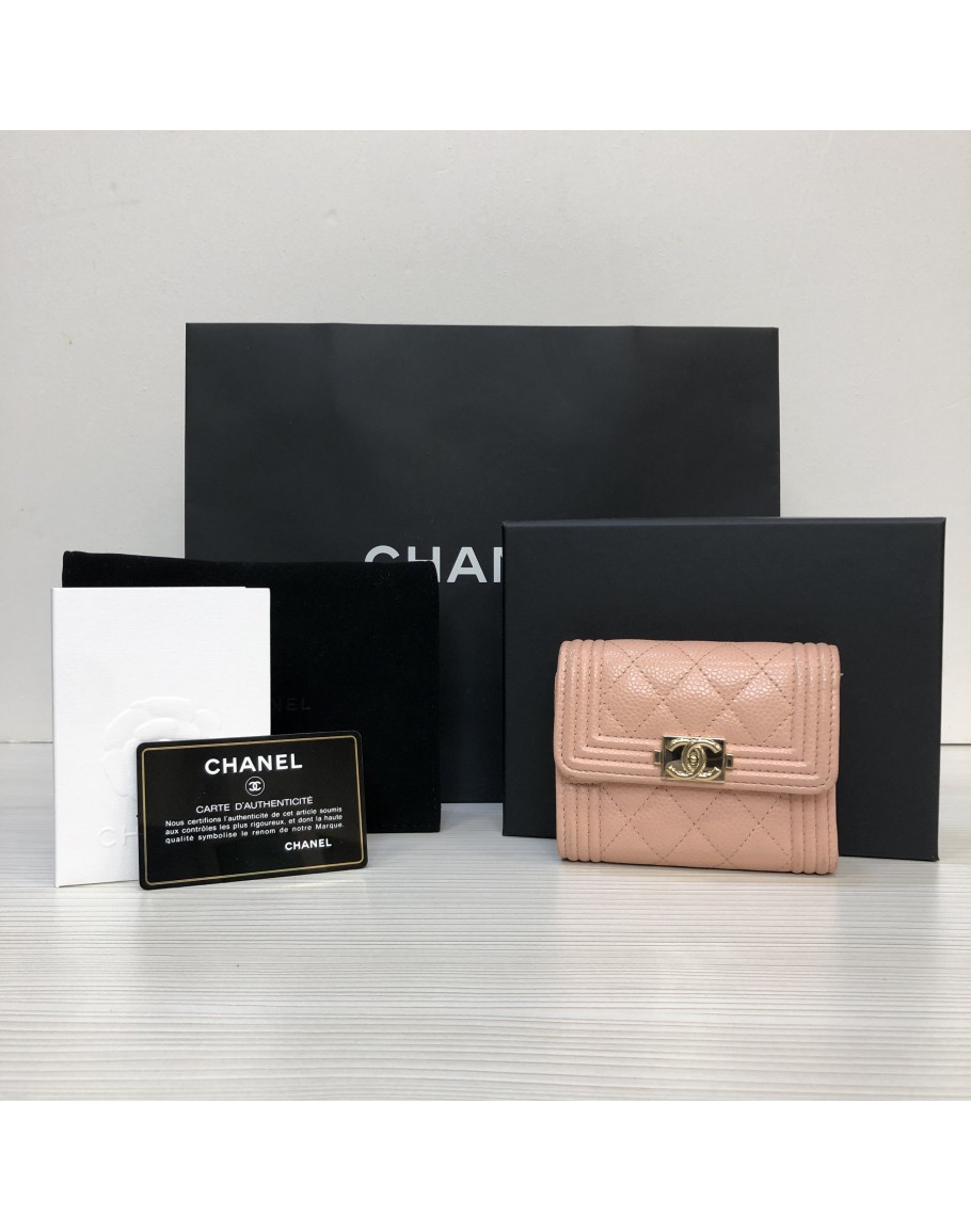 CHANEL Leboy Small Tri-Fold Flap Wallet in Pink Caviar – GHW (29