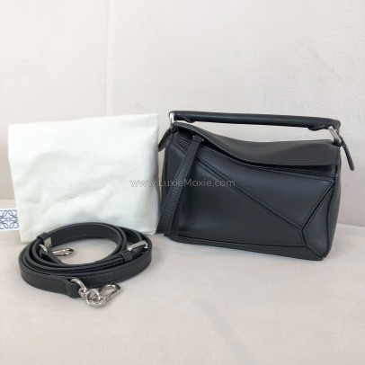 LOEWE Mini Puzzle Edge Bag with Shoulder Strap in Black Classic Calfskin – SHW