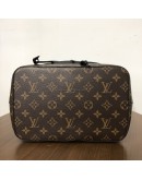 LOUIS VUITTON Monogram Neo Noe MM Bucket Bag in Black – GHW (Year 2019)