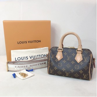 LOUIS VUITTON Monogram Speedy Bandouliere 20 Handbag with Beige Shoulder Strap – GHW (Microchip New Model)