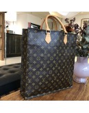 LOUIS VUITTON Monogram Sac Plat Handbag – GHW (Year 2005)
