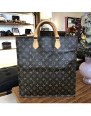 LOUIS VUITTON Monogram Sac Plat Handbag – GHW (Year 2005)