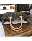 LOUIS VUITTON Monogram Sac Plat Handbag – GHW (Year 2005)