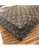 LOUIS VUITTON Monogram Sac Plat Handbag – GHW (Year 2005)