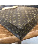 LOUIS VUITTON Monogram Sac Plat Handbag – GHW (Year 2005)