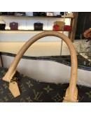 LOUIS VUITTON Monogram Sac Plat Handbag – GHW (Year 2005)