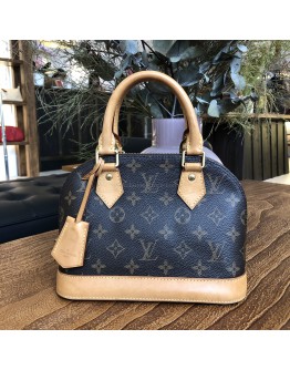 LOUIS VUITTON Monogram Alma BB Handbag with Shoulder Strap - GHW (Year 2016)