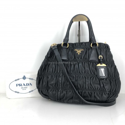 PRADA Nappa Gaufre Nero Black Lambskin Tote Bag with Shoulder Strap - GHW