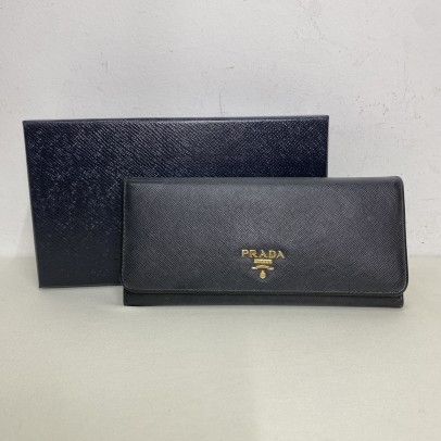 PRADA Bifold Long Wallet in Black Saffiano Leather – GHW