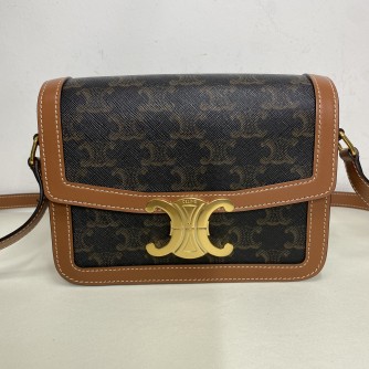 CELINE Teen Triomphe Calfskin Crossbody Bag – GHW (Year 2022)