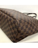 LOUIS VUITTON Damier Ebene Neverfull MM Tote Bag in Red Inner Lining – GHW (Year 2012)