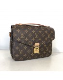LOUIS VUITTON Monogram Pochette Metis with Shoulder Strap – GHW (Microchip New Model)