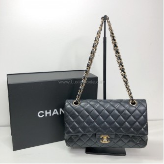 CHANEL Medium Classic Flap (CF) Shoulder Bag in Black Lambskin – GHW (Series 19 - Year 2014)