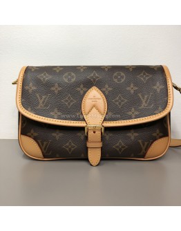 LOUIS VUITTON Monogram Diane with Fuchsia Shoulder Strap – GHW (Microchip – Year 2022)