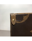 LOUIS VUITTON Monogram OnTheGo MM Tote Bag – GHW (Microchip – Year 2021)