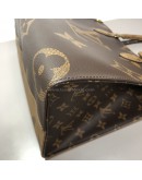LOUIS VUITTON Monogram OnTheGo MM Tote Bag – GHW (Microchip – Year 2021)