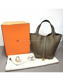 HERMES Picotin Lock 18 Taurillon Handbag in Etoupe – GHW (Stamp Z – Year 2021)