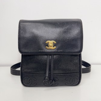 CHANEL Vintage CC Logo Backpack in Black Grained Calfskin – GHW