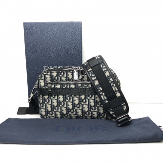CHRISTIAN DIOR Safari Bag with Strap in Beige and Black Dior Oblique Jacquard - SHW (Year 2021)