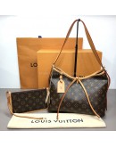 LOUIS VUITTON Monogram CarryAll PM Handbag with Pochette – GHW (Microchip – Year 2025)