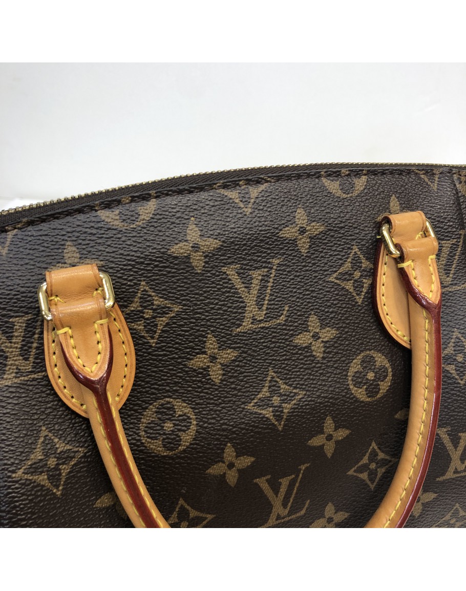 Louis Vuitton Favourite PM Bag Monogram Canvas GHW