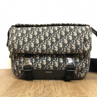 CHRISTIAN DIOR Oblique Canvas Explorer Messenger Bag – SHW